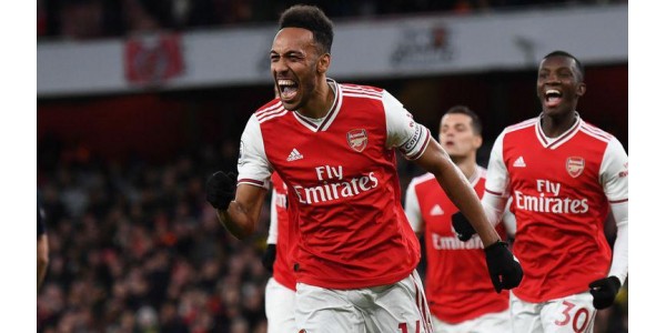Může Pierre Emerick Aubameyang, který se věnuje Arsenalu F.C., zůstat v týmu
